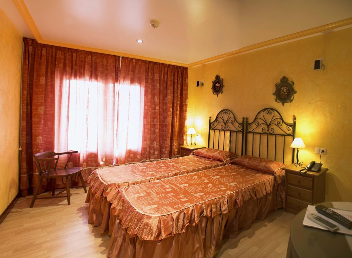 Hotel A. G. Porcillan Ribadeo Exterior photo
